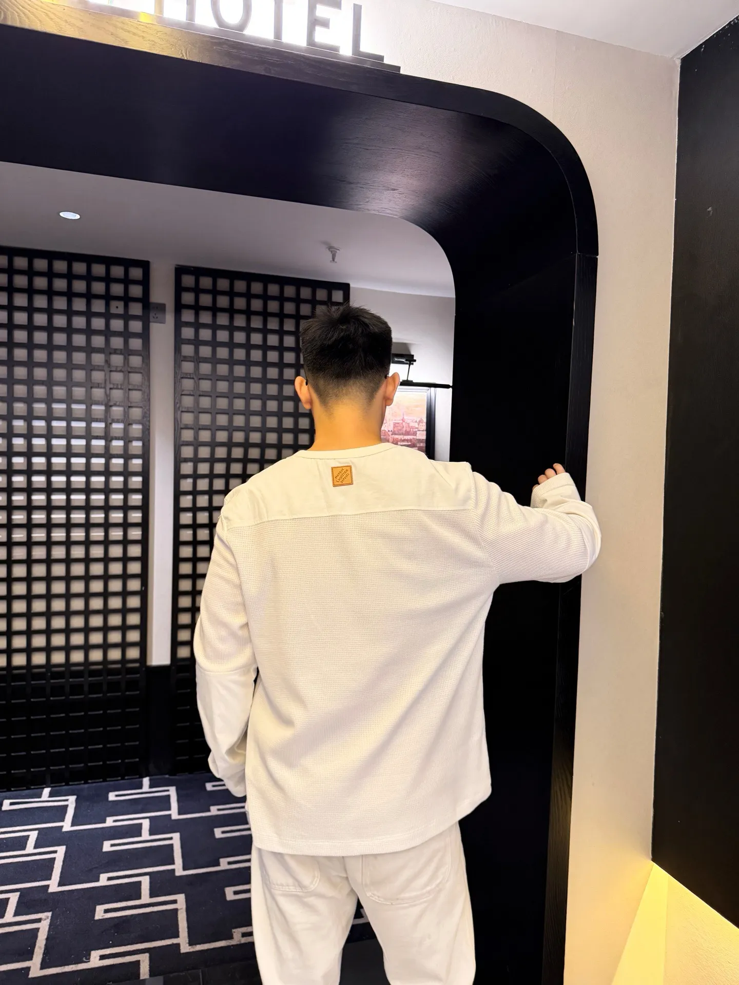 Louis Vuitton/ T